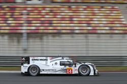 #14 Porsche Team Porsche 919 Hybrid: Romain Dumas, Neel Jani, Marc Lieb