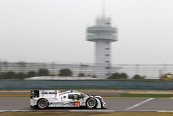 #20 Porsche Team Porsche 919 Hybrid: Mark Webber, Brendon Hartley, Timo Bernhard