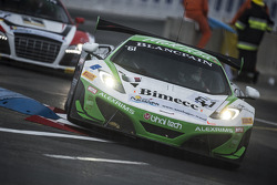 #61 Bhaitech McLaren MP4-12C: Filip Salaquarda, Alvaro Parente