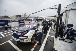 #107 Beechdean AMR Aston Martin Vantage GT3: Andy Soucek, Jonny Adam