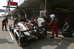 #2 Audi Sport Team Joest Audi R18 e-tron quattro: Marcel Fässler, Andre Lotterer, Benoit Tréluyer