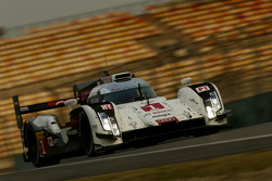 #1 Audi Sport Team Joest Audi R18 e-tron quattro: Lucas di Grassi, Loic Duval, Tom Kristensen
