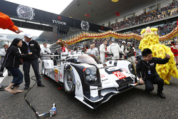 #20 Porsche Team Porsche 919 Hybrid: Mark Webber, Brendon Hartley, Timo Bernhard