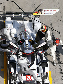 #20 Porsche Team Porsche 919 Hybrid: Mark Webber, Brendon Hartley, Timo Bernhard