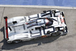#20 Porsche Team Porsche 919 Hybrid: Mark Webber, Brendon Hartley, Timo Bernhard