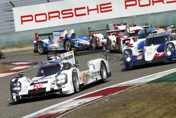 #20 Porsche Team Porsche 919 Hybrid: Mark Webber, Brendon Hartley, Timo Bernhard