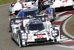 #20 Porsche Team Porsche 919 Hybrid: Mark Webber, Brendon Hartley, Timo Bernhard