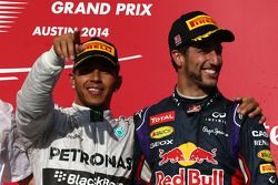 1st place Lewis Hamilton, Mercedes AMG F1 W05 with 3rd place Daniel Ricciardo, Red Bull Racing RB10