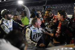 Fight after the race between Jeff Gordon and Brad Keselwoski