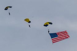 Parachutists