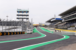 New pit lane entrance