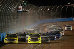 Start: Erik Jones leads