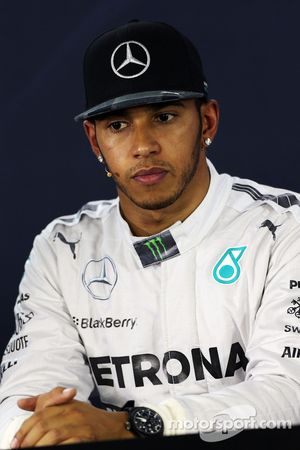 Lewis Hamilton, Mercedes AMG F1, na Conferência de Imprensa da FIA