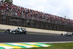 Nico Rosberg, Mercedes AMG F1 W05 and Lewis Hamilton, Mercedes AMG F1
