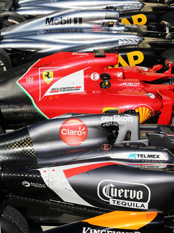 Auto's in post race parc ferme