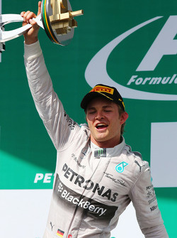 Race winner Nico Rosberg, Mercedes AMG F1 celebrates on the podium