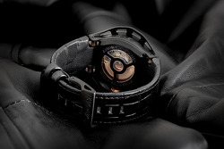 Motor sport-inspired Wryst watch