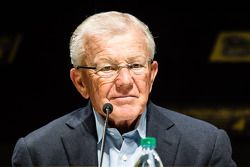 Championship contenders press conference: team owner Joe Gibbs