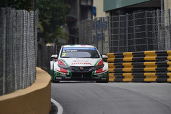 Gabriele Tarquini, Honda Civic WTCC, Team Castrol Honda WTCC
