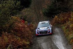 Hayden Paddon and John Kennard, Hyundai i20 WRC, Hyundai Motorsport