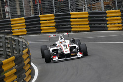 Nick Cassidy, Three Bond with T-Sport Dallara F314 NBE