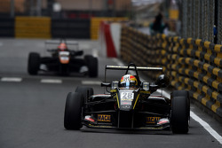 Roberto Merhi, W66.com Double R Racing Dallara F313 Mercedes-HWA