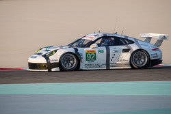 #92 Porsche Team Manthey Porsche 911 RSR: Frédéric Makowiecki, Patrick Pilet