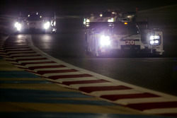 #20 Porsche Team Porsche 919 Hybrid: Timo Bernhard, Mark Webber, Brendon Hartley