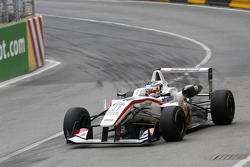 Nick Cassidy, Three Bond with T-Sport Dallara F314 NBE