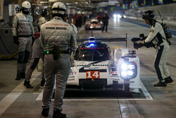 #14 Porsche Team Porsche 919 Hybrid: Romain Dumas, Neel Jani, Marc Lieb