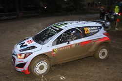 Hayden Paddon and John Kennard, Hyundai i20 WRC, Hyundai Motorsport