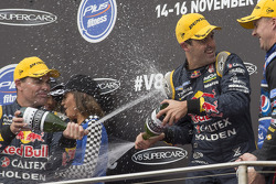 Race winner and 2014 champion Jamie Whincup, Red Bull Holden
