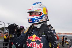 Vencedor da corrida e 2014 campeão Jamie Whincup, Red Bull Holden