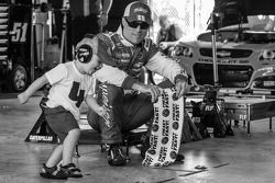 Kevin Harvick, Stewart-Haas Racing Chevrolet with son Keelan