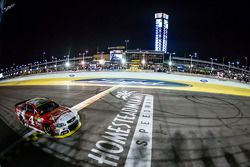 Kevin Harvick, Stewart-Haas Racing Chevrolet crosses the finish line to win the race and the 2014 NASCAR Sprint Cup series championship