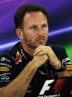 Christian Horner, director de Red Bull Racing Team, en la conferencia de prensa de la FIA