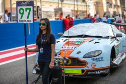 Grid girl with the #97 Aston Martin Racing Aston Martin Vantage V8: Darren Turner, Stefan Mücke