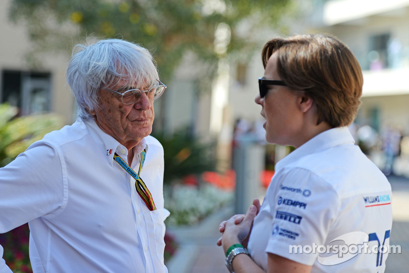 (Esquerda para direita): Bernie Ecclestone, com Claire Williams, diretora da Williams