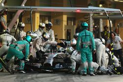 Lewis Hamilton, Mercedes AMG F1 W05 makes a pit stop