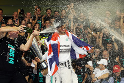 Race winner and World Champion Lewis Hamilton, Mercedes AMG F1 celebrates with the team