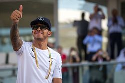 Lewis Hamilton, Mercedes AMG F1, während der Fahrer-Parade