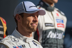 Jenson Button, McLaren at the drivers' end of season photograph
