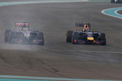 Jean-Eric Vergne à la lutte avec Daniel Ricciardo