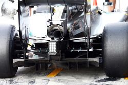 Nico Rosberg, da Mercedes AMG F1 W05, suspensão traseira com sensor - detalhe