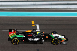 Spike Goddard, Sahara Force India F1 VJM07 Test Driver tests the Info Wing