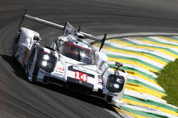 #14 Porsche Team Porsche 919 Hybrid: Romain Dumas, Neel Jani, Marc Lieb