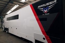 Marussia transporter up for auction