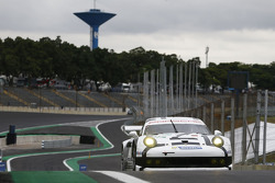 #92 Porsche Team Manthey Porsche 911 RSR: Frederic Makowiecki, Patrick Pilet
