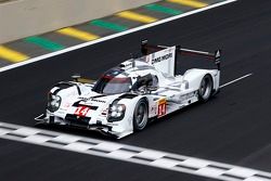 #14 Porsche 919 Hybrid: Romain Dumas, Neel Jani, Marc Lieb 