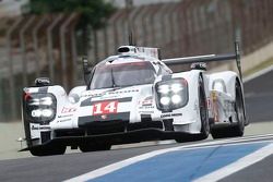 #14 Porsche 919 Hybrid: Romain Dumas, Neel Jani, Marc Lieb